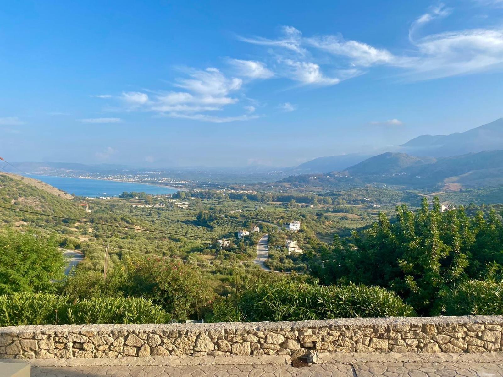Arbutus - Relaxing Apartment With Fantastic Views Georgioúpoli Extérieur photo